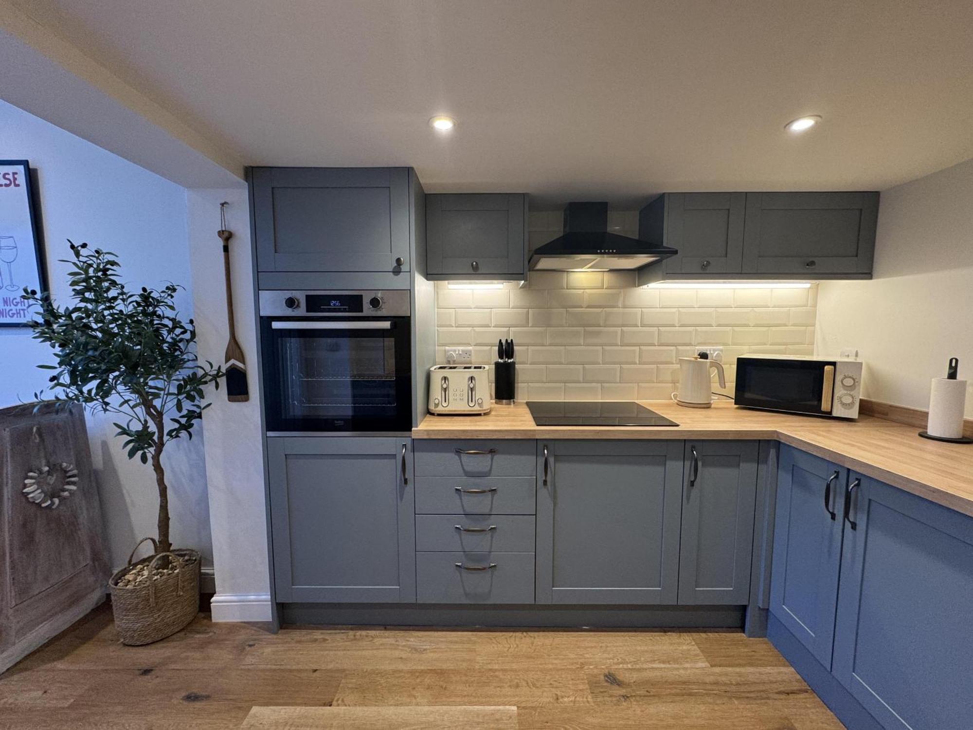 Driftwood House - Luxury Dog-Friendly Townhouse In Cowes, Steps From Marina Villa คาวส์ ภายนอก รูปภาพ